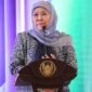 Khofifah Indar Parawansa saat memberi pidato, di tengah sorotan publik atas mangkirnya dari pemeriksaan KPK. (Dok. kominfo.jatimprov.go.id) 
